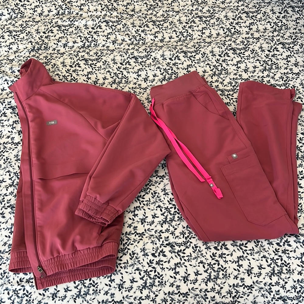 Figs pink jacket & scrub pants
